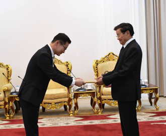 Lao President Receives Credentials from Nine Foreign Ambassadors